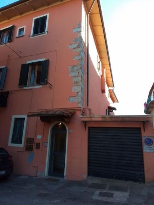 Apartamento Il Nido Sull'Arno Figline Valdarno Exterior foto